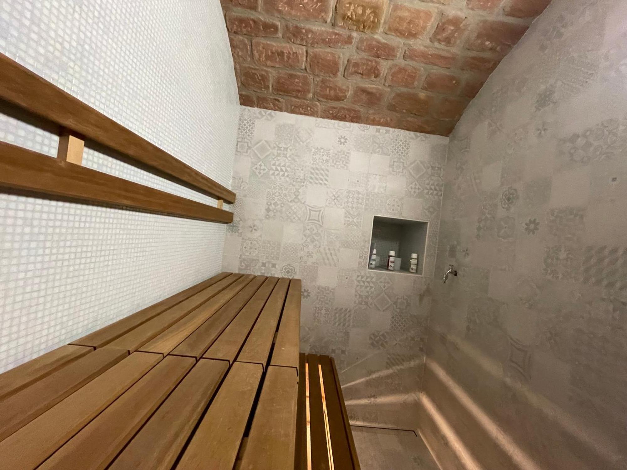 Luxurioese Ferienwohnung Mit Wellness Oase Saarburg Buitenkant foto